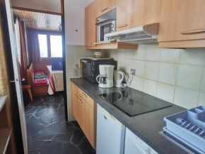 Appartement lumineux proche des pistes avec balcon et 2 chambres - FR-1-181-2665